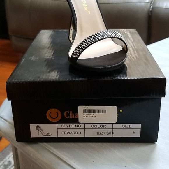 High heels - Picture 2 of 2